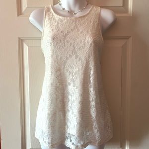 Flowy Lace Sleeveless Blouse